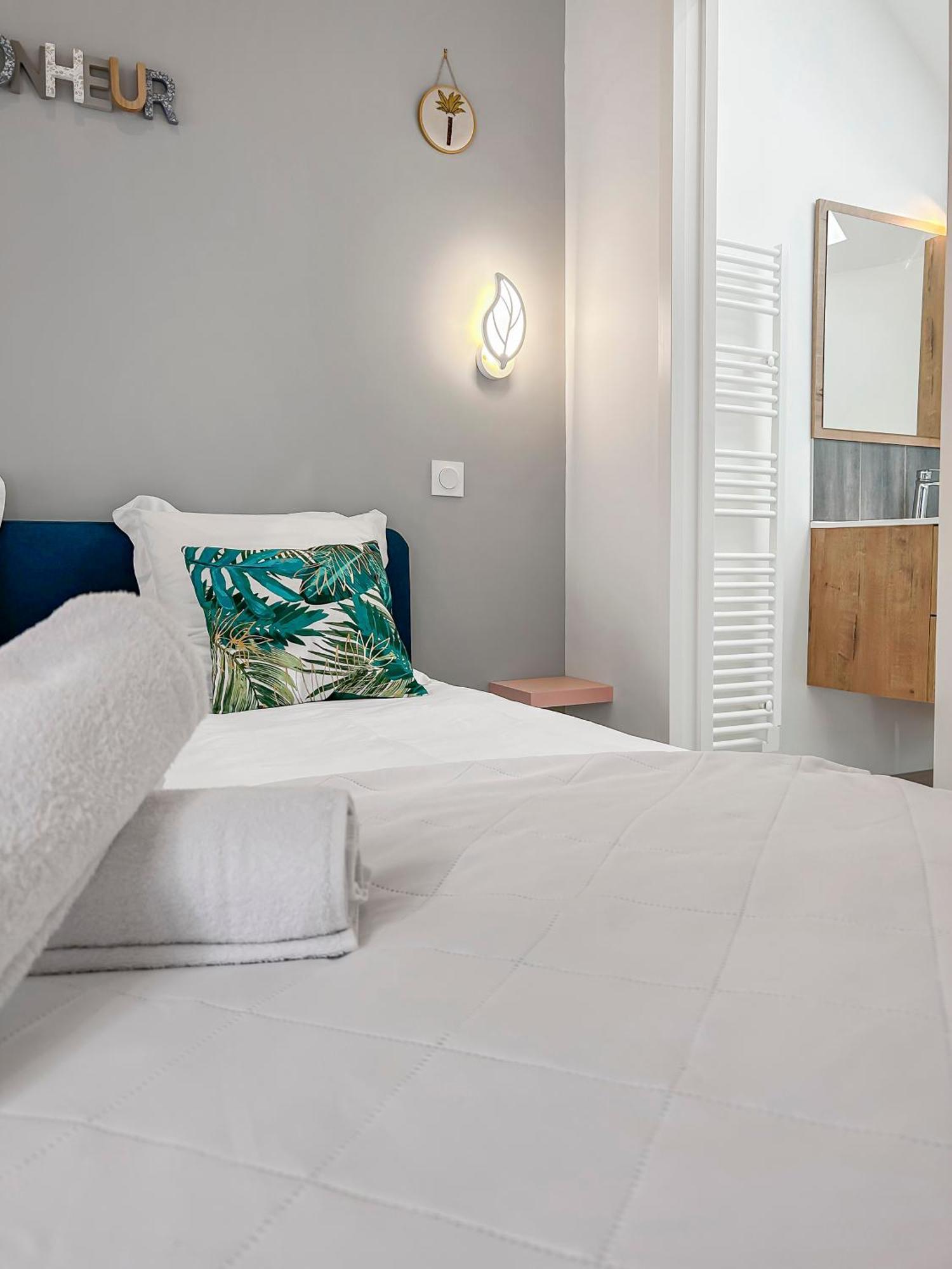 L'Atypique Hyper Centre Wifi Et Netflix Gratuit Lejlighed Mayenne Eksteriør billede